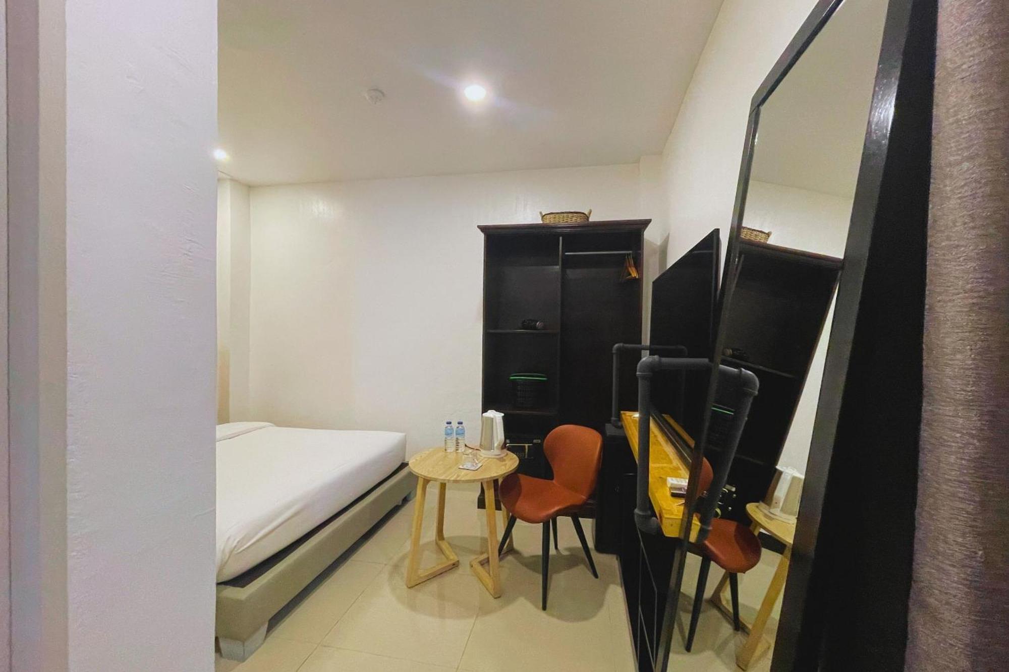 Hotel Halo Angeles City Værelse billede