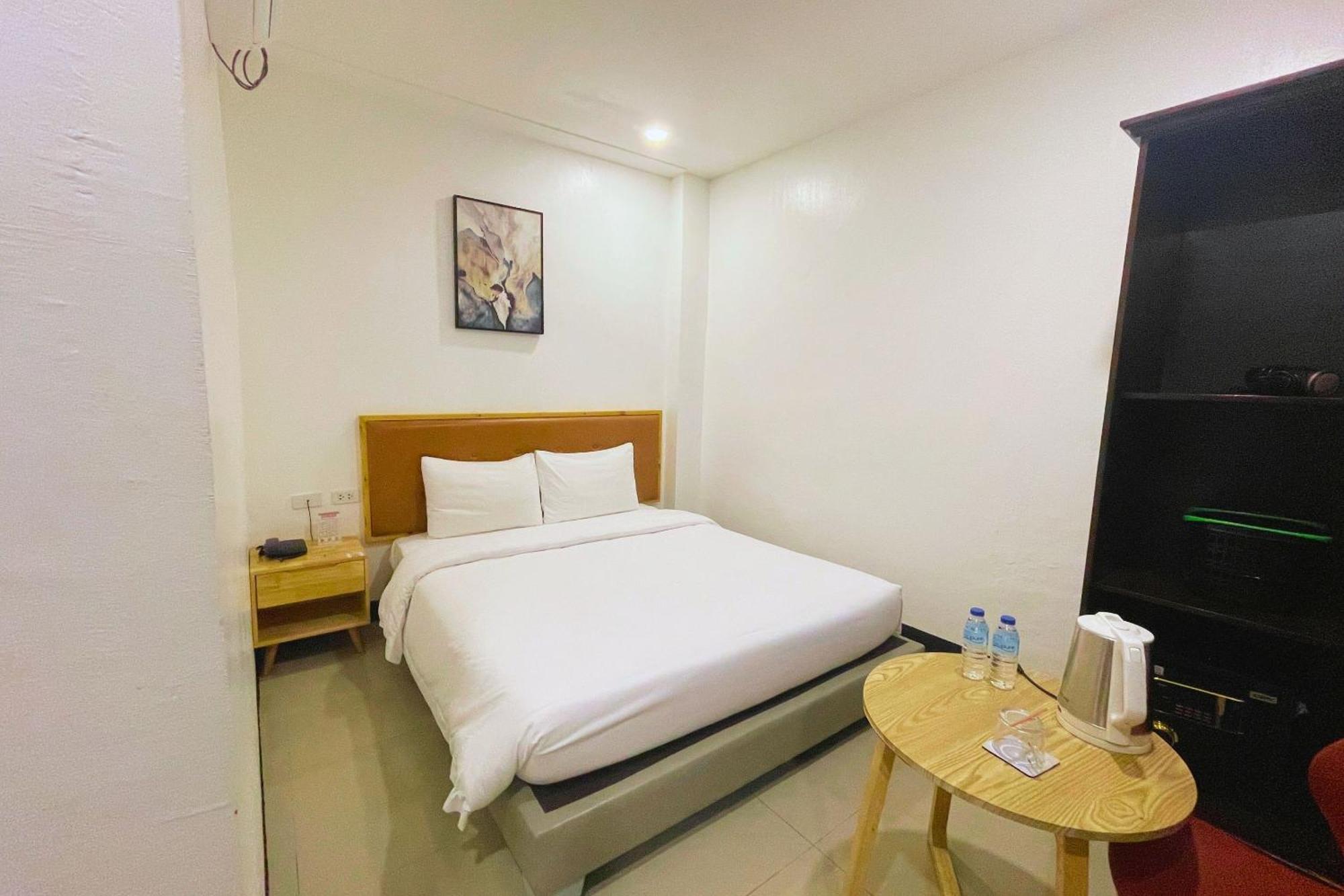 Hotel Halo Angeles City Værelse billede